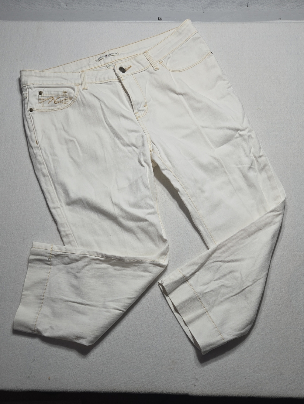 Tommy Hilfiger White Denim Jeans with Gold Stitching and Signature Flag